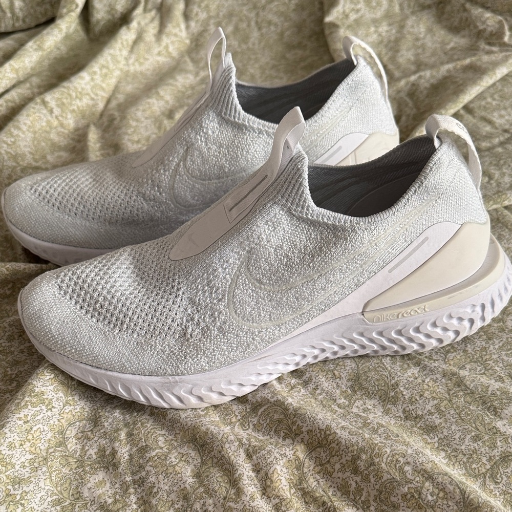 Nike Epic Phantom React Women's Slip-On Sneakers - image 4